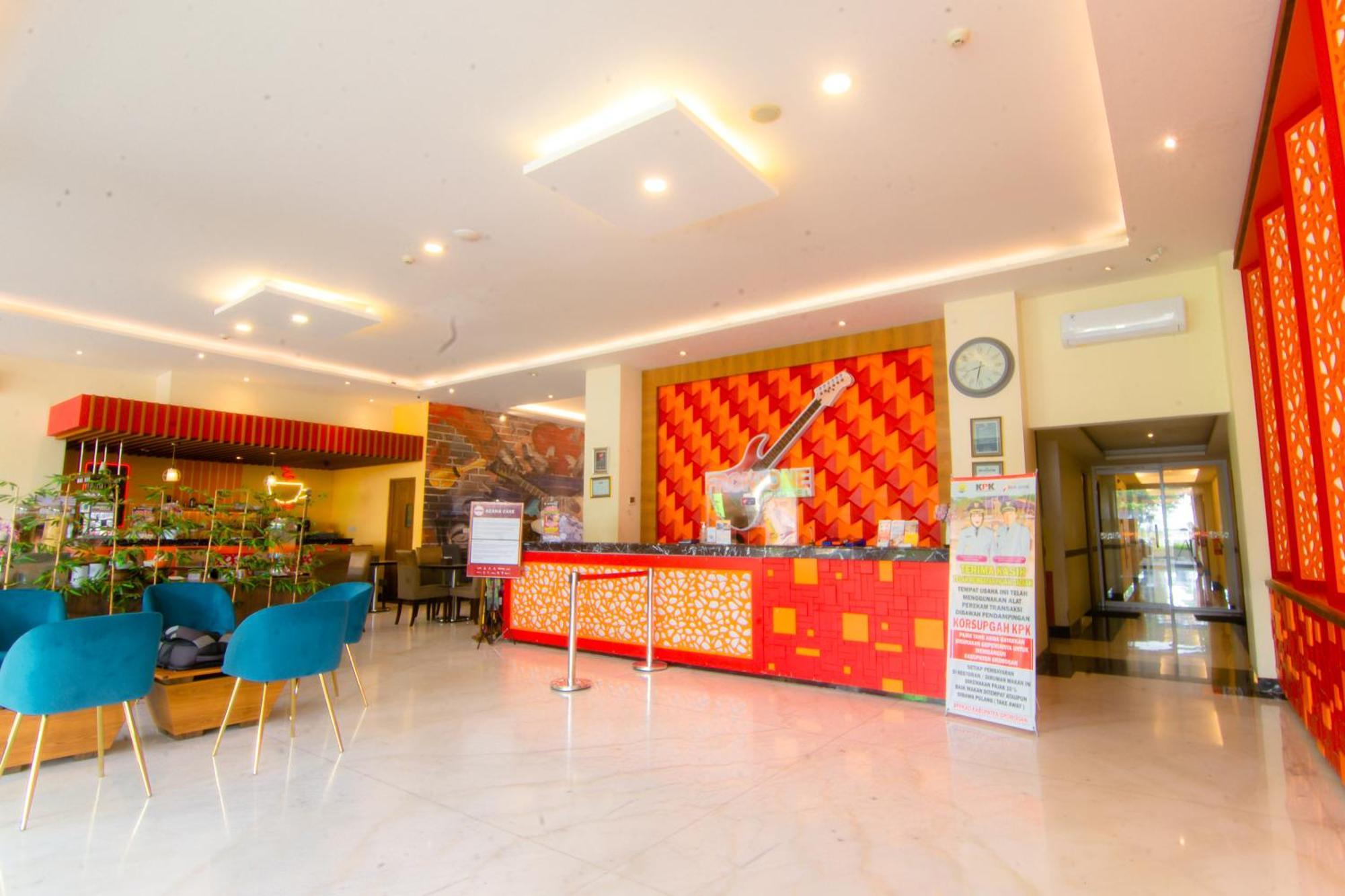 Front One Hotel Purwodadi Purwodadi  Exterior foto